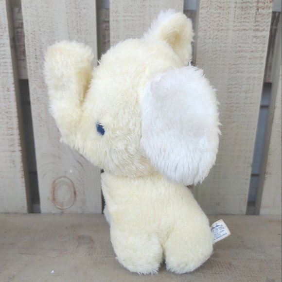 Vintage 1976 Animal Fair Yellow & White Elephant 10" Plush Chime Rattle RARE - Picture 5 of 11